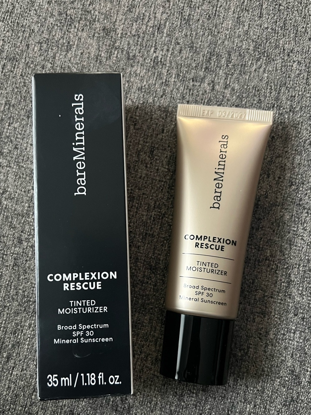 bareMinerals Tinted Moisturizer in Birch 1.5